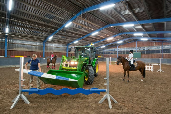 5075E tractor with cab G.JPG