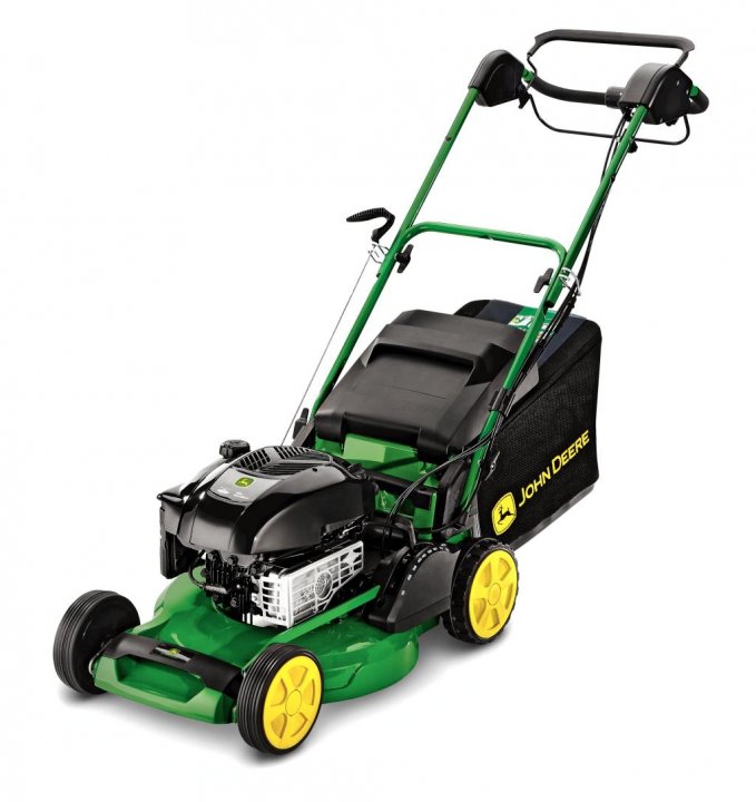 Kosiarka pchana spalinowa R47.jpg