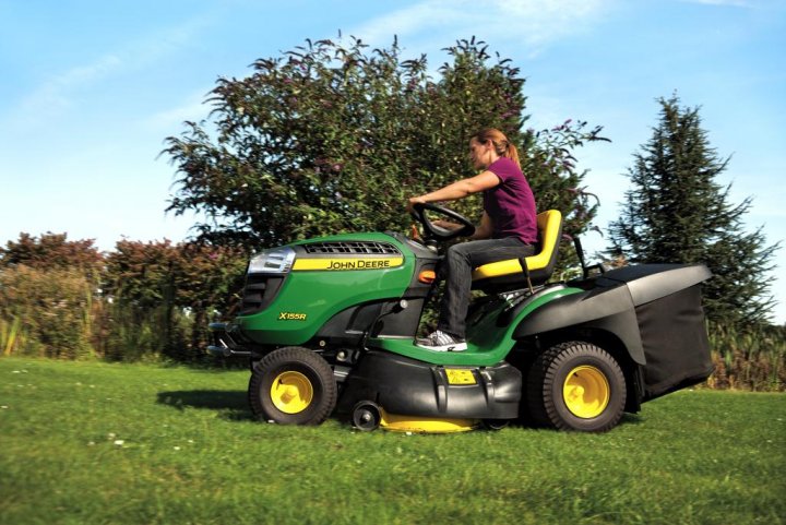 lawn_tractor_x155r_41.jpg
