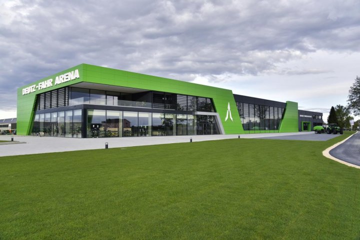 DEUTZ_FAHR ARENA_MAY 2017_5.jpg