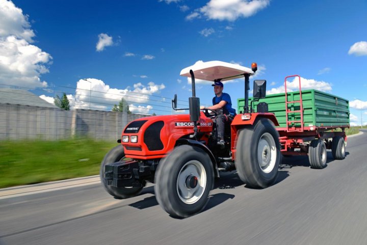 FARMTRAC_ESCORT_550_DT_3214.jpg