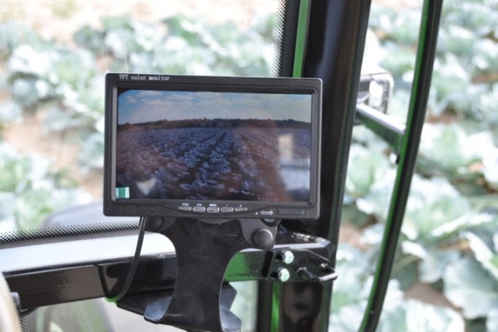 farmtrac4.jpg