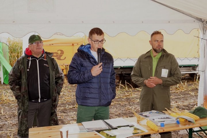 Paweł Stachowiak wita gości 1280x768.jpg