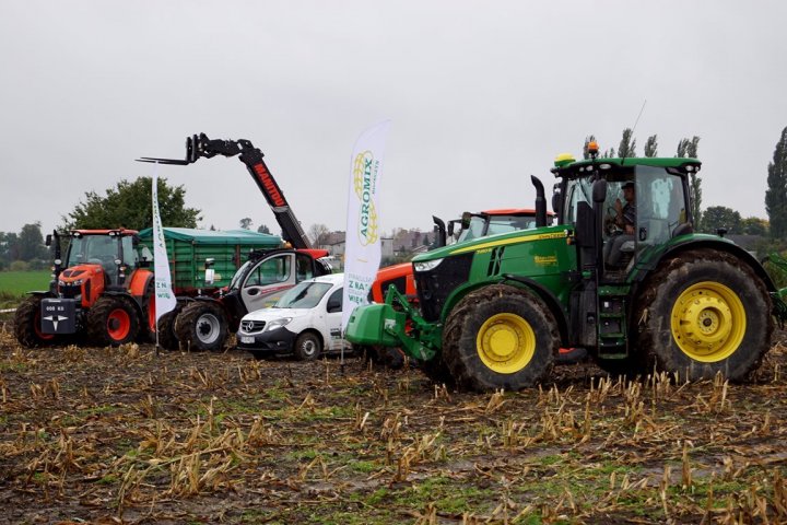 Pokaz maszyn Agromix 1280x768.jpg