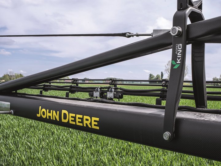 JD_Belka karbonowa R4050i_1.jpg