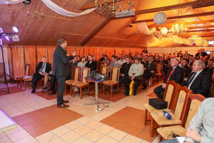 prof. dr hab. W+éodzimierz Nowak Uniwersytet Przyrodniczy Poznan¦ü Podlaskie_Forum_Bydla_2013_20131123_5281.JPG