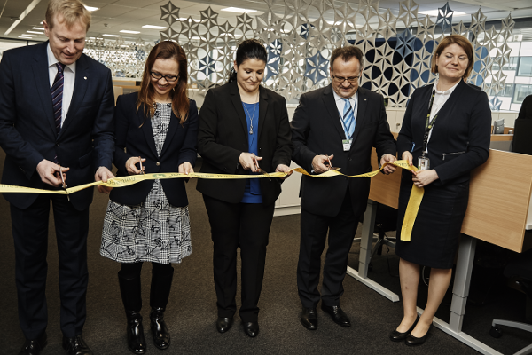 Oficjalne przecięcie wstęgi