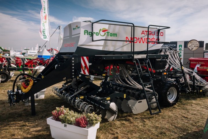 siewnik do uprawy uproszczonej AT SU.jpg