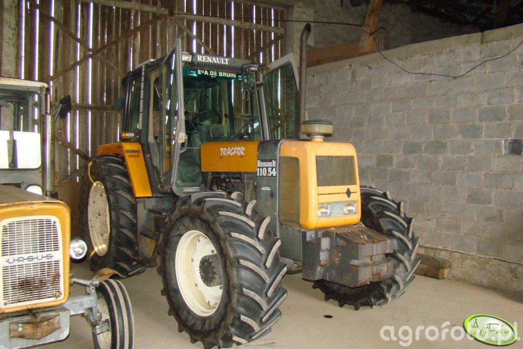 Obraz traktor Renault 110.54 id399246 Galeria rolnicza