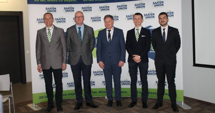 zdj. 1. Prelegenci konferencji prasowej SAATEN-UNION Polska pt. „20 lat działalności na polskim rynku”.jpg