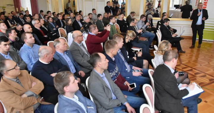 Kamień Śląski konferencja2.JPG