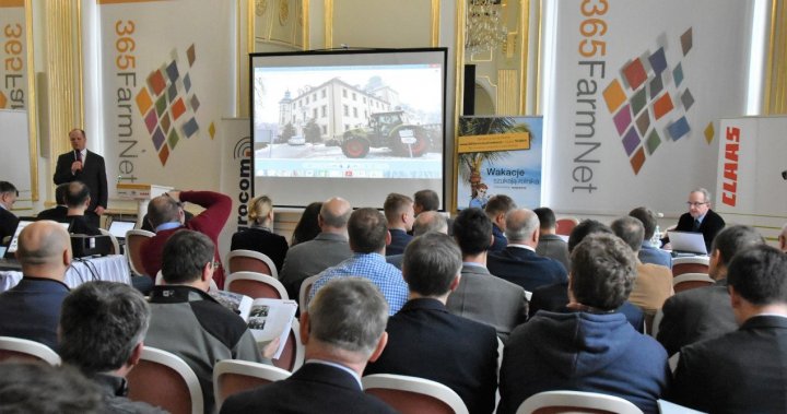 Kamień Śląski konferencja1.JPG