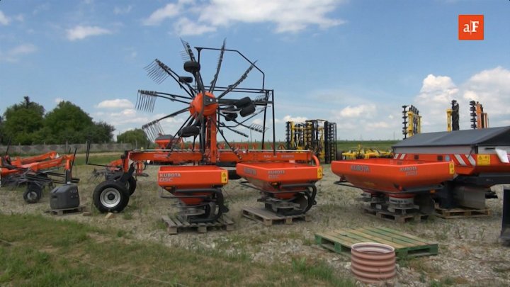 Kubota AgroMat Braszowice-maszyny-af.jpg