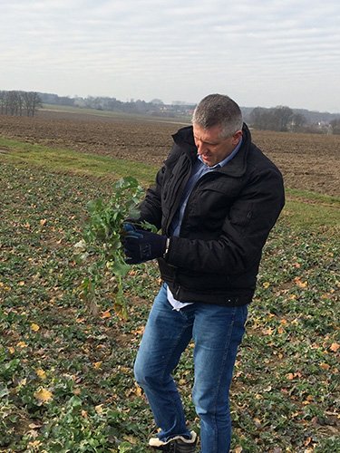 Sławomir Maślanka, Złotnik gospodarstwo 160 ha, uprawia rzepak, zboża i rośliny strączkowe
