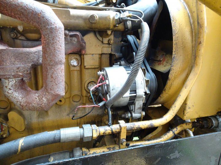 Perkins 4390p silnik 1.JPG