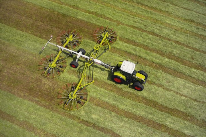 claas_zgrabiarka_liner_czterowirnikowa (1).jpg