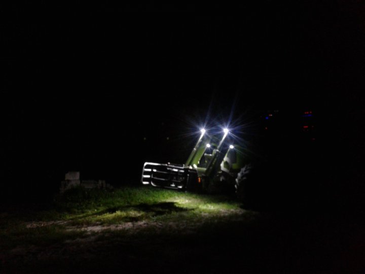 Oświetlenie ładowacza.jpg