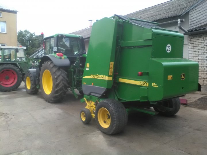 67525054_2440919256144121_4642129562665222144_n (1).jpg