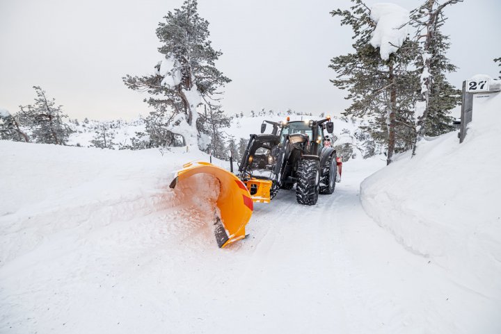 valtra-G-135-winter-kuusamo-img-2020-2374-hires.jpg