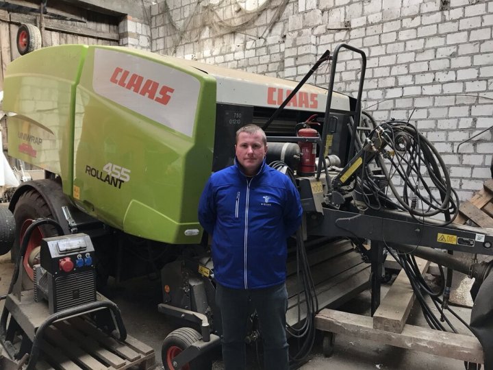 Krzysztof Kucharczyk ROLLANT 455 UNIWRAP.jpg