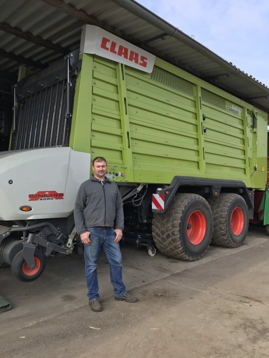 Łukasz Majdecki CARGOS 8400.jpg