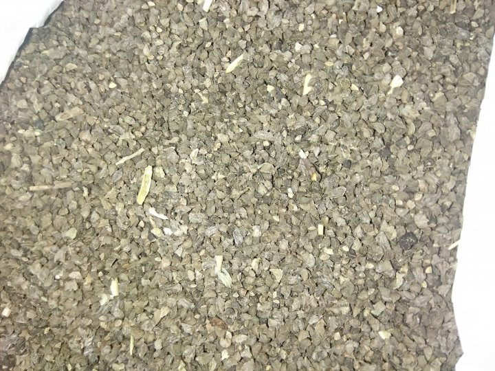 Zmijowiec nasiona plewy....jpg