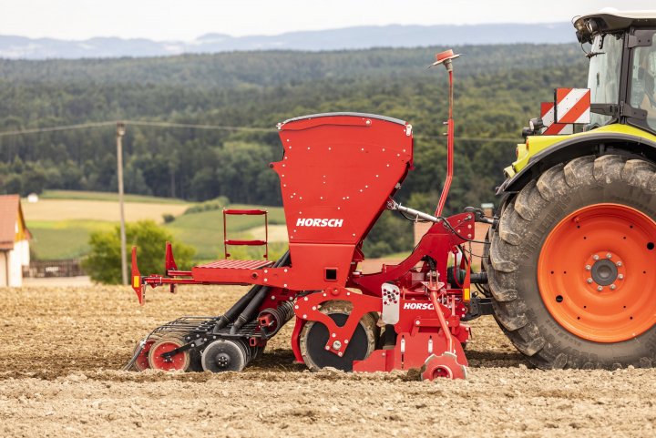 Versa 3 KR Product Image-3.jpg