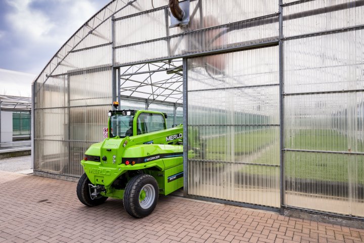Merlo_eworker_Agri_09.jpg