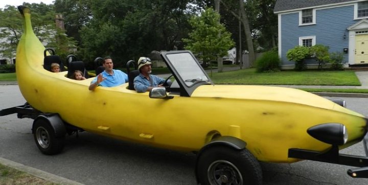 banana-car-1573230737.jpg