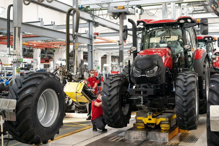 St.Valentin plant_Case IH_Puma 145 (1).jpg