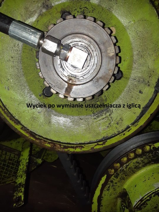 wyciek po naprawie.jpg