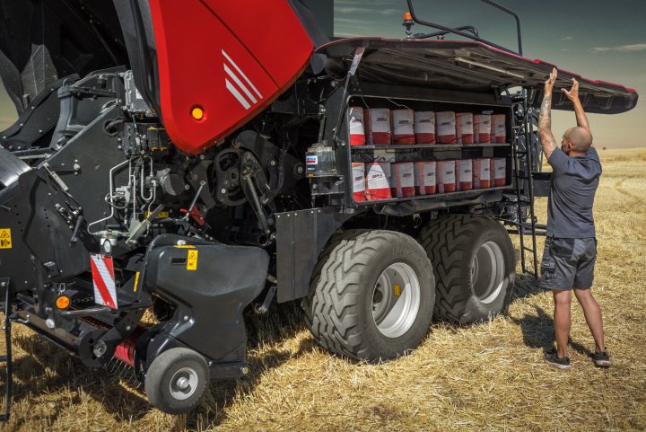CASE IH_LB_424_XLD_STORAGE FOR TWINE BALLS.jpg