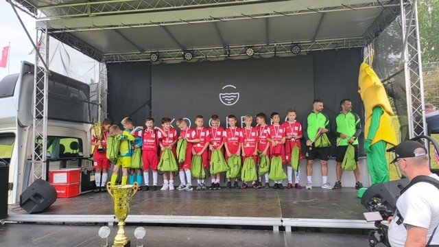 Akademia Footbolisty Głusk III miejsce.jpg
