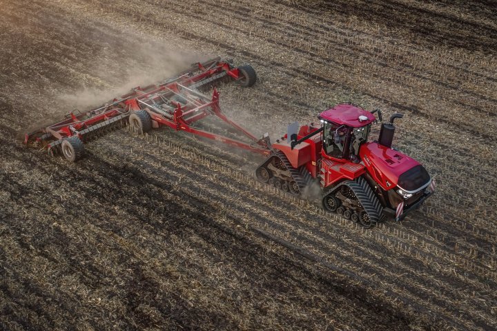 CASE IH_QUADTRAC 715_FIELDWORK.jpg
