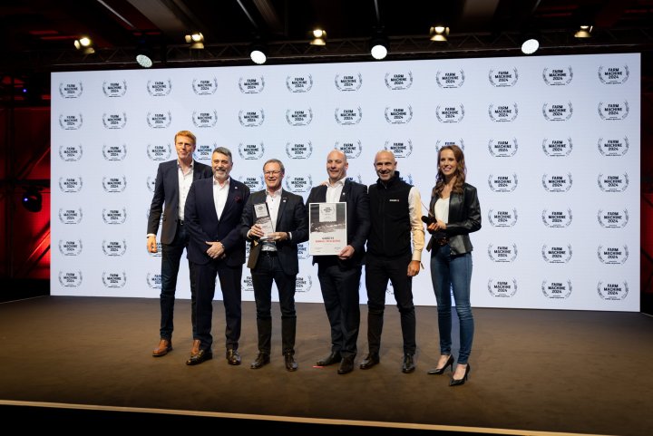 CASE IH_Farmall 75C Electric wins Farm Machine Award 2024.jpg