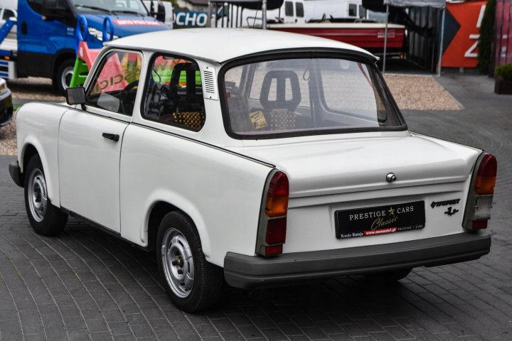 16c1c6a5-02ef-4be3-af8a-b9061930434b_i-trabant-601-unikat-klasyk-bialy-kruk-serwis-raty.jpg