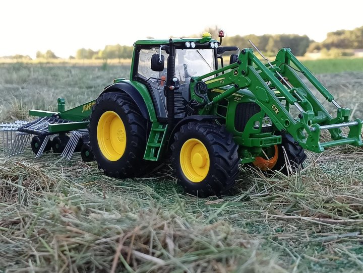 7.Zbiór pierwszego pokosu na sianokiszonę 2024.jpg