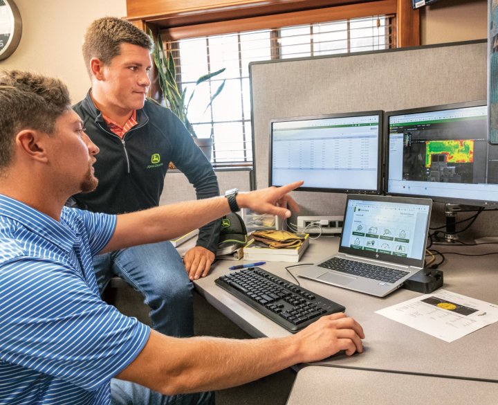 Fot_1_Dni_Otwarte_John_Deere_Wiosna_2024-1 (1).jpg