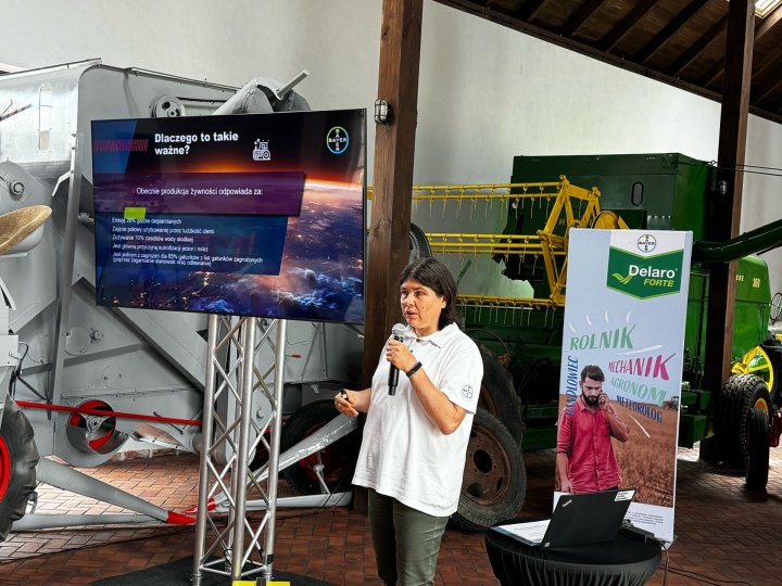 Bayer_Konferencja Polowa_Delarto Forte.jpg