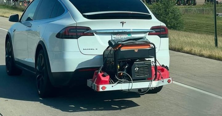 tesla_model_x_agregat.jpg