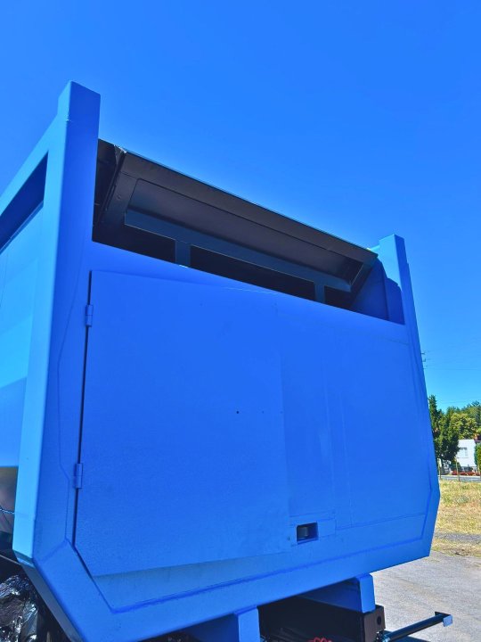 Przyczepa ze ścianą przesuwną push off trailer, Agrotechnology, Wieczorek, Kobzarenko, FLiegl, Metalfach, USA , adapter (10).jpg