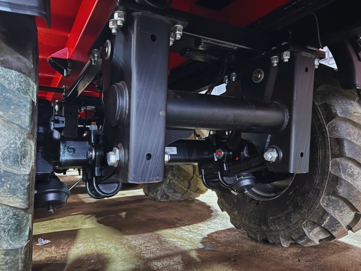 Przyczepa ze ścianą przesuwną push off trailer, Agrotechnology, Wieczorek, Kobzarenko, FLiegl, Metalfach, USA , adapter (6).jpg